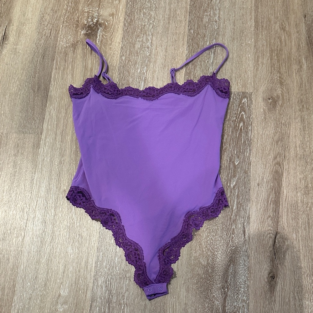 SKIMS Lavender Lace Trim Chemise